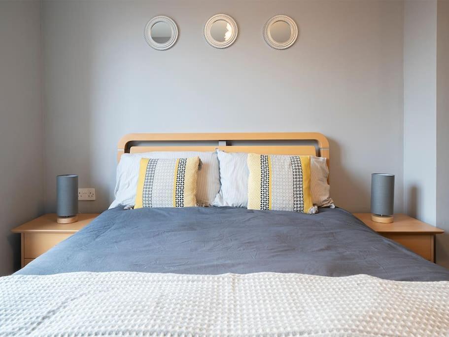 Lovely 2 Bedroom Apt At Ormeau Park W/ Free Parking Белфаст Екстериор снимка